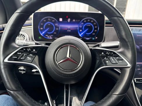 Used 2023 Mercedes-Benz EQS 450+ SUV image 18