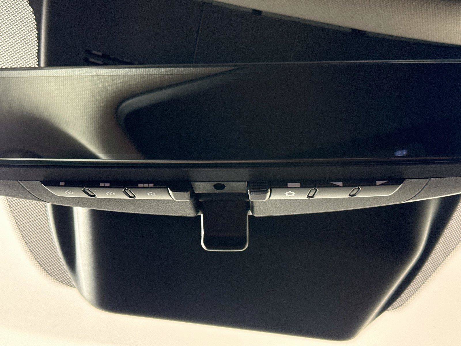 Used 2025 Kia Carnival SX Prestige FWD image 21