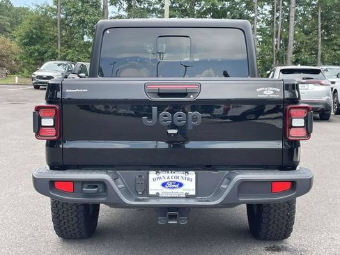 Used 2024 Jeep Gladiator Sport AWD/4WD image 26