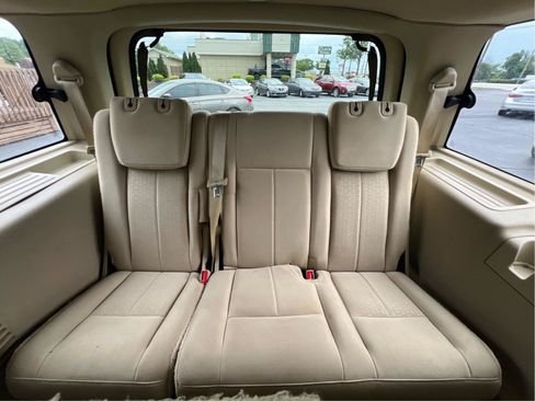 Used 2017 Ford Expedition XLT RWD image 13