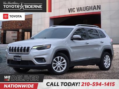 Used 2019 Jeep Cherokee Latitude w/ Popular Appearance Group