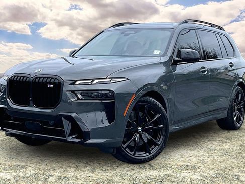 Used 2023 BMW X7 M60i w/ Executive Package AWD/4WD image 3