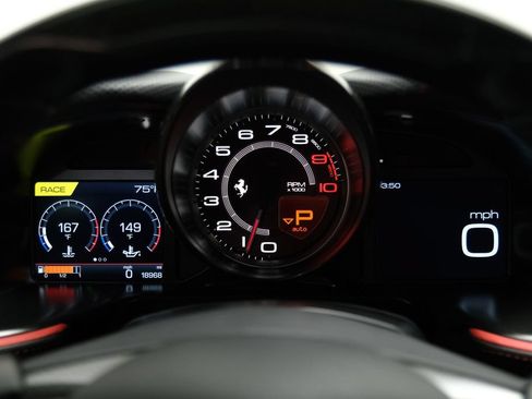 Used 2019 Ferrari 812 Superfast RWD image 20