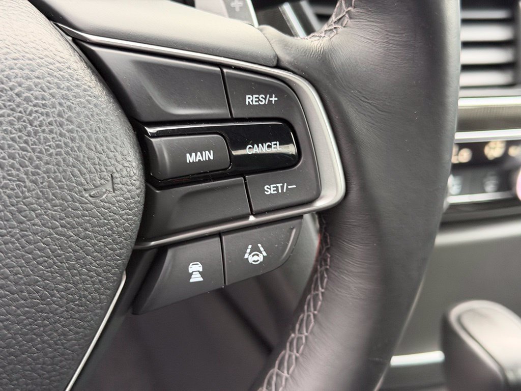 Used 2018 Honda Accord Sport image 20