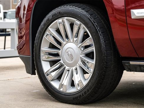 Used 2019 Cadillac Escalade Platinum image 62