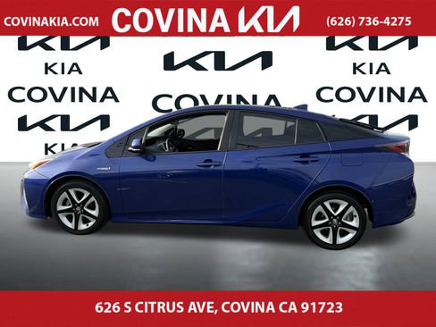 Used 2017 Toyota Prius Three Touring image 5