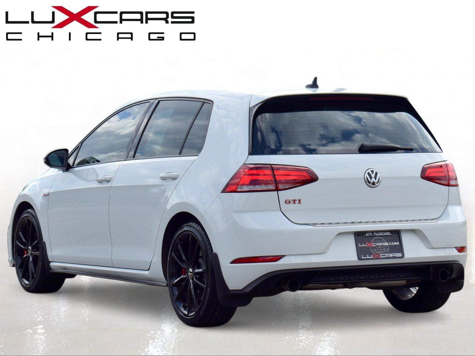 Used 2019 Volkswagen GTI SE FWD image 8