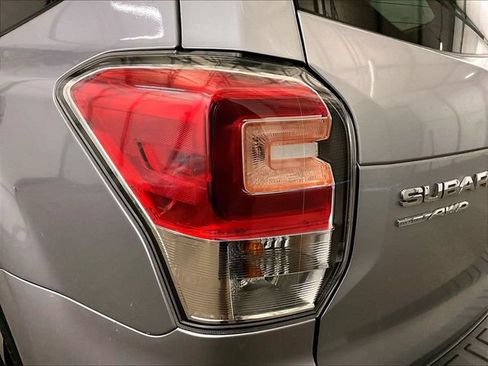 Used 2018 Subaru Forester 2.5i Premium w/ Protection Package #1A AWD/4WD image 28