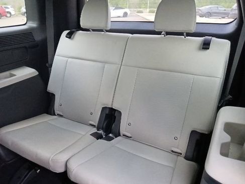 Used 2025 Hyundai Santa Fe SEL FWD image 28