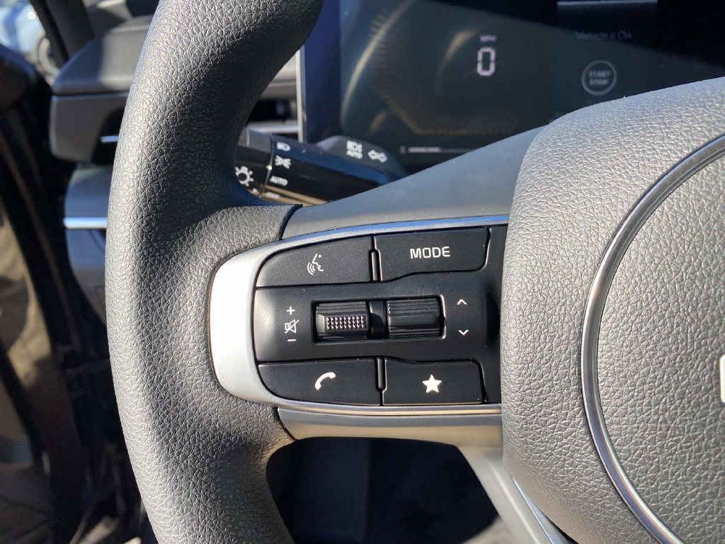 New 2027 Kia K5 LXS FWD image 12