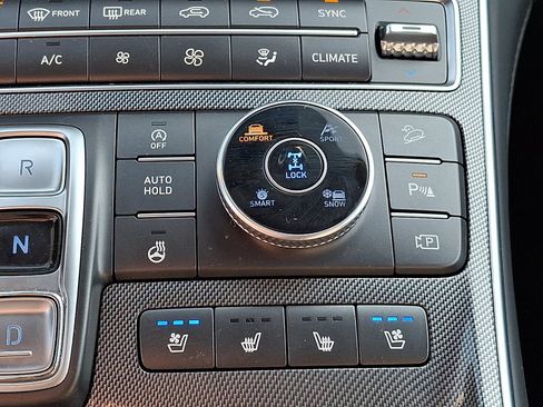 Certified 2023 Hyundai Santa Fe Limited AWD/4WD image 25