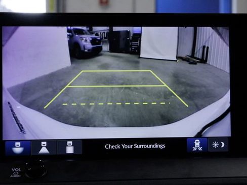 Certified 2025 Honda Accord EX-L image 35