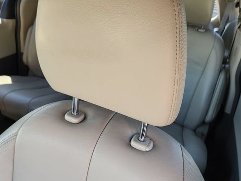 Used 2013 Toyota Sienna XLE FWD image 14