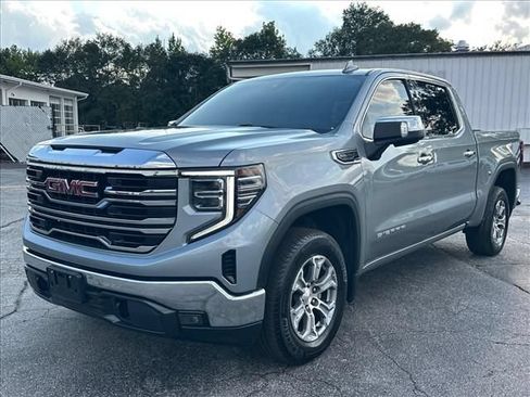 Certified 2025 GMC Sierra 1500 SLT RWD image 5