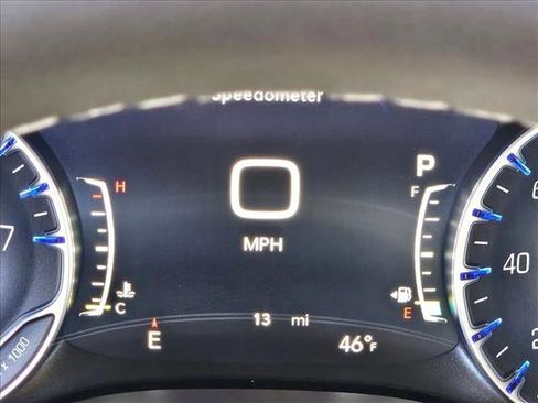 New 2026 Chrysler Pacifica Select w/ S Appearance Package image 15