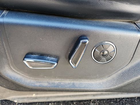 Used 2019 Ford F250 Platinum w/ Platinum Ultimate Package image 12