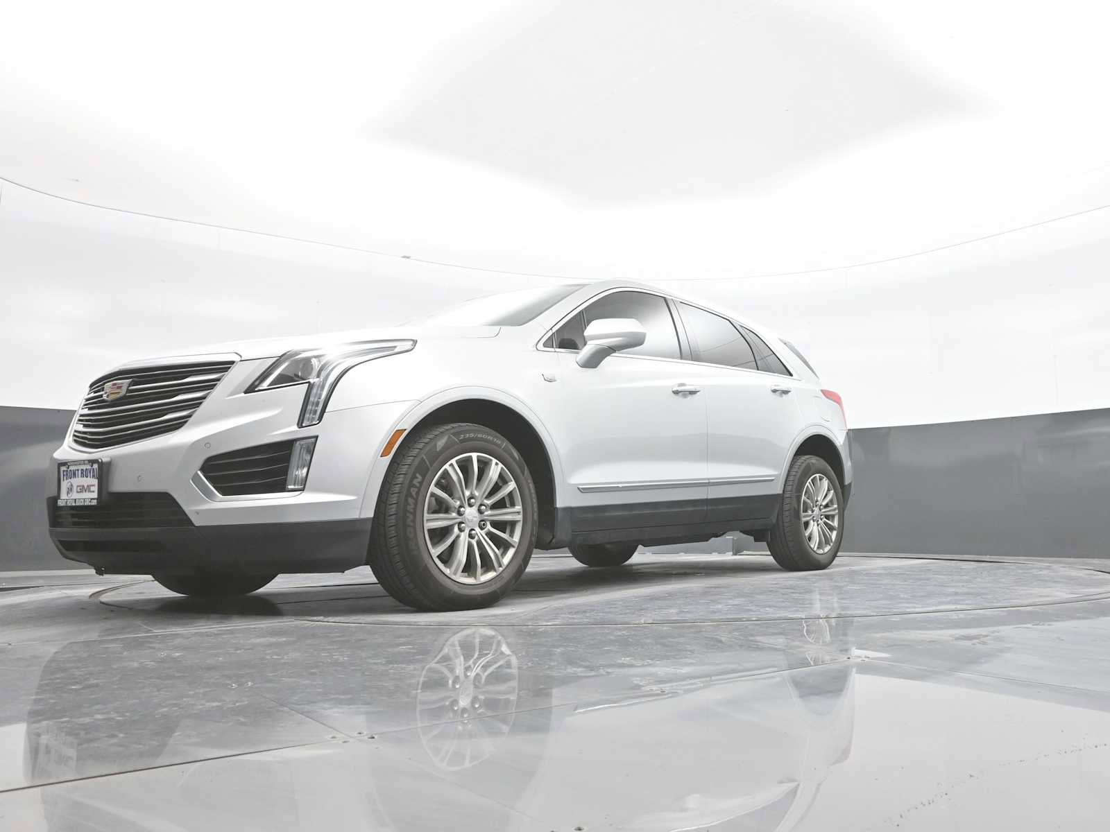 Used 2017 Cadillac XT5 Luxury w/ Driver Awareness Package AWD/4WD image 43