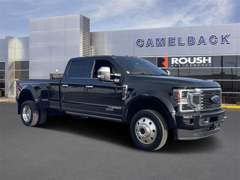 Certified 2022 Ford F450 Platinum w/ FX4 Off-Road Package image 7