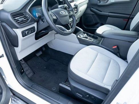 Used 2024 Ford Escape Active image 27