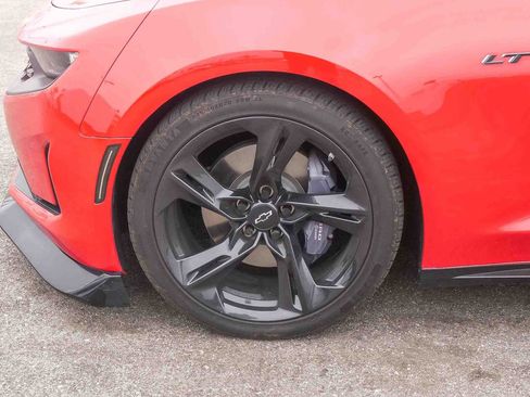 Used 2021 Chevrolet Camaro LT w/ RS Package RWD image 5