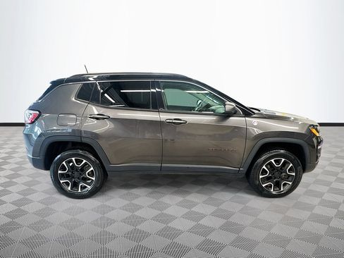Used 2020 Jeep Compass Trailhawk w/ Leather Interior Group AWD/4WD image 32