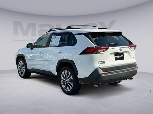 Used 2019 Toyota RAV4 XLE Premium w/ Cold Weather Package AWD/4WD image 3