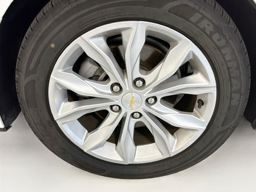 Used 2024 Chevrolet Malibu LT FWD image 30