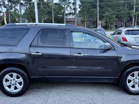 Used 2016 GMC Acadia SLE image 8