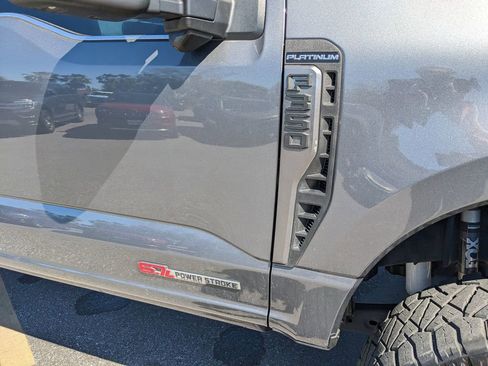 Used 2024 Ford F350 Platinum w/ FX4 Off-Road Package image 6