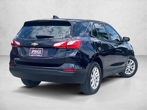 Used 2020 Chevrolet Equinox LS FWD image 2