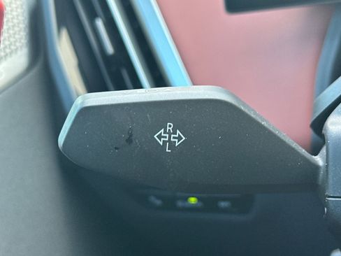 Used 2025 BMW iX M60 image 34