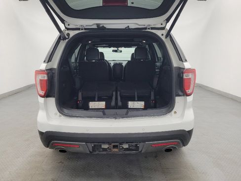 Used 2017 Ford Explorer XLT w/ Equipment Group 202A image 29