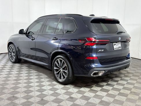 Certified 2024 BMW X5 xDrive40i w/ M Sport Package AWD/4WD image 3
