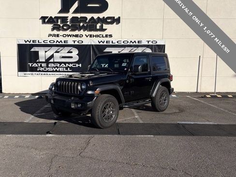 Used 2025 Jeep Wrangler Sport S image 1