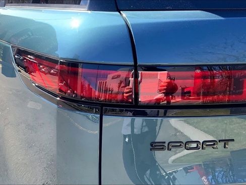 New 2026 Land Rover Range Rover Sport SE image 14