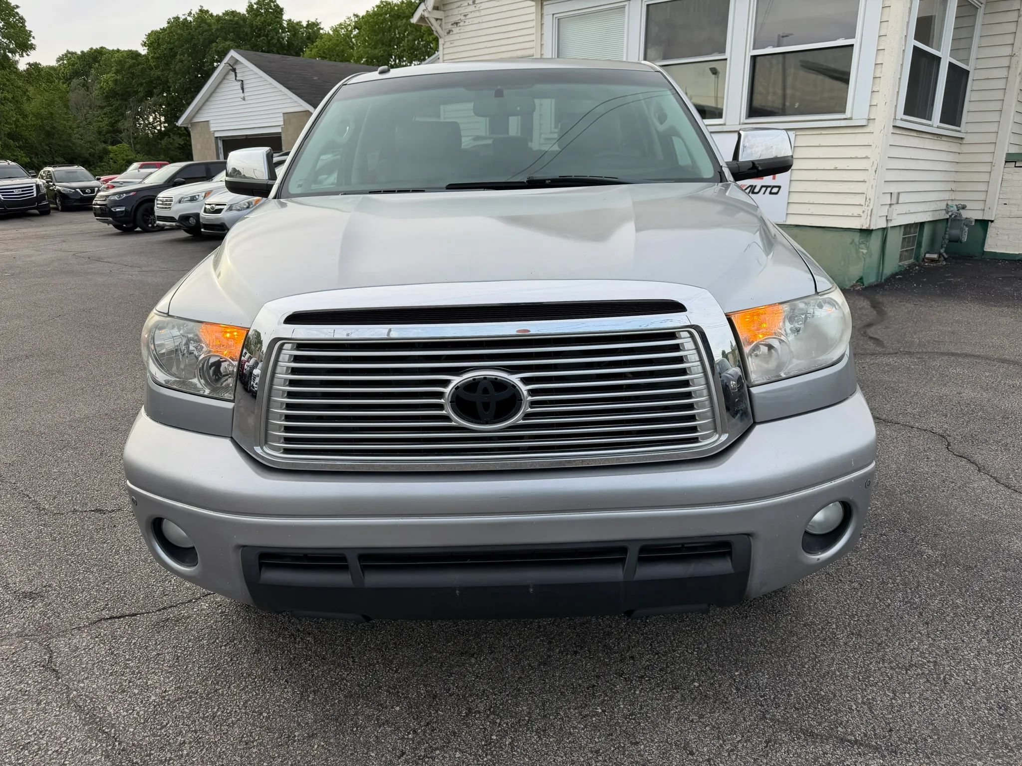 Used 2010 Toyota Tundra Limited RWD image 4