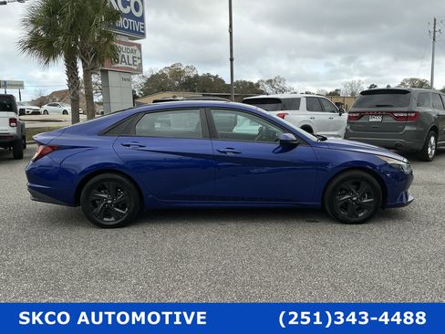 Used 2021 Hyundai Elantra SEL image 6