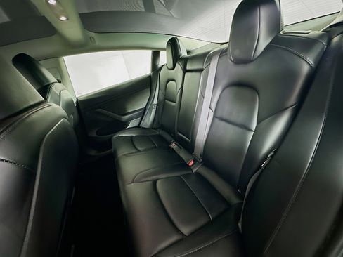 Used 2023 Tesla Model 3 Standard Range image 26