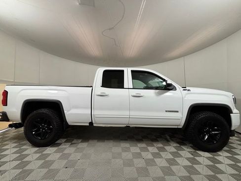 Used 2017 GMC Sierra 1500 SLE w/ SLE Value Package AWD/4WD image 7