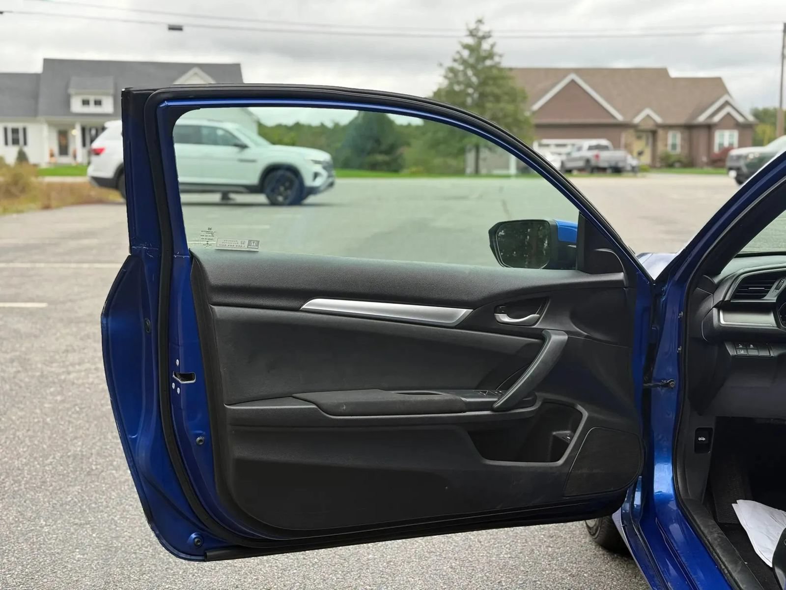 Used 2019 Honda Civic LX image 9