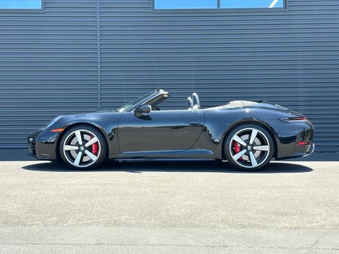 Certified 2025 Porsche 911 Carrera S RWD image 3