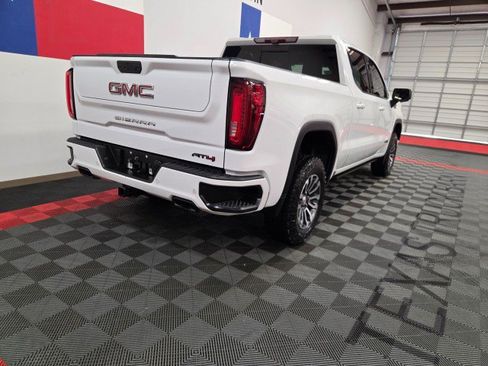 Used 2021 GMC Sierra 1500 AT4 w/ AT4 Premium Package AWD/4WD image 18