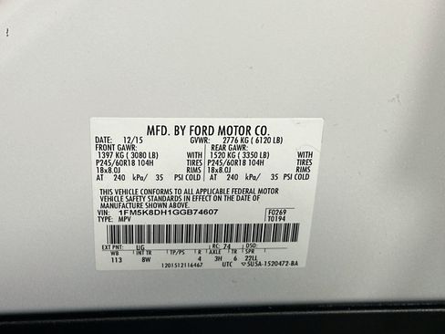 Used 2016 Ford Explorer XLT w/ Equipment Group 201A AWD/4WD image 12