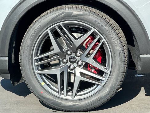 New 2026 Ford Explorer ST w/ Sun And Sound Package image 33