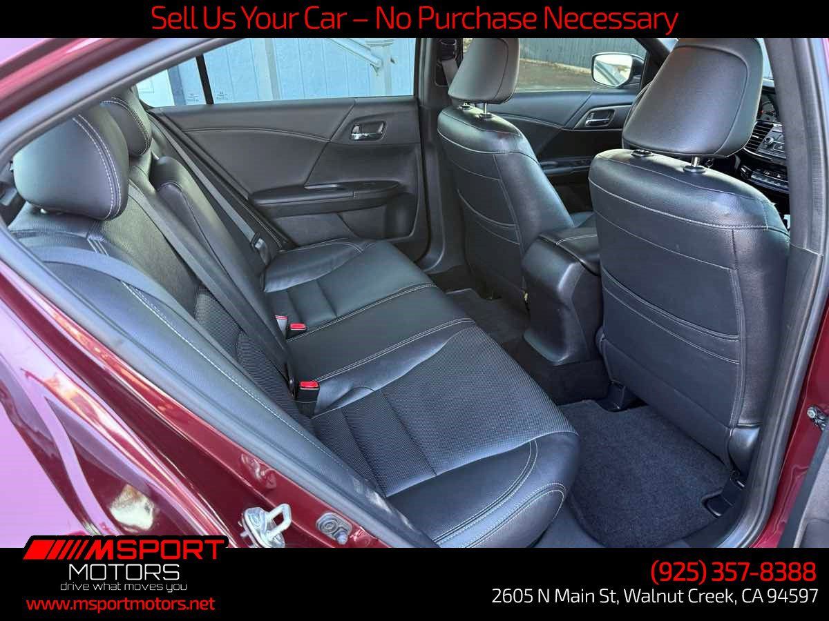 Used 2017 Honda Accord Sport image 18