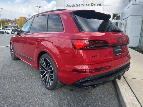 New 2026 Audi SQ7 Prestige image 3