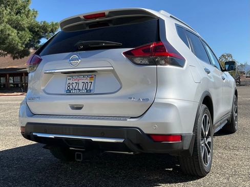 Used 2020 Nissan Rogue SL w/ Premium Package image 64