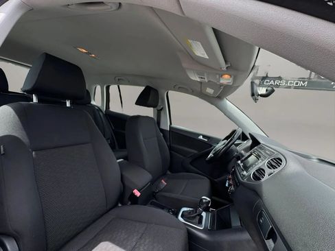 Used 2015 Volkswagen Tiguan S FWD image 16