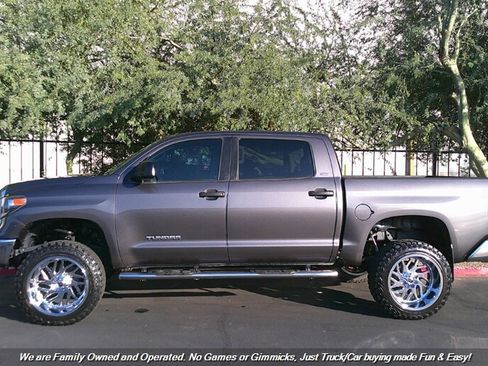 Used 2018 Toyota Tundra SR5 image 8