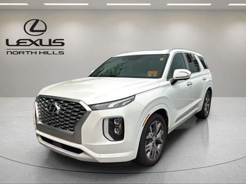 Used 2022 Hyundai Palisade Limited w/ Winter Package AWD/4WD image 1